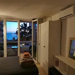 Center Sea View Apartment
