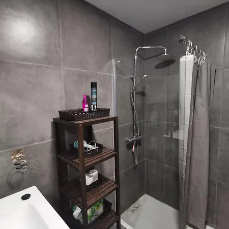 Center Sea View 아파트 마르베야