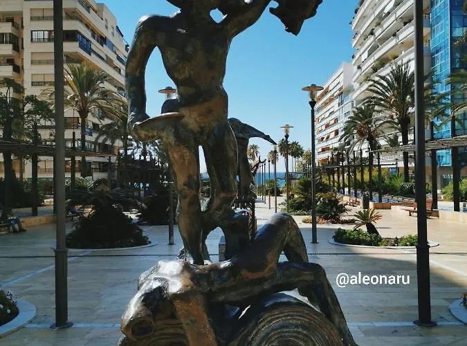 Center Sea View Apartament *