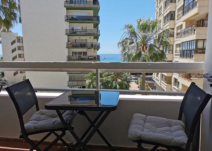 Center Sea View Apartament *